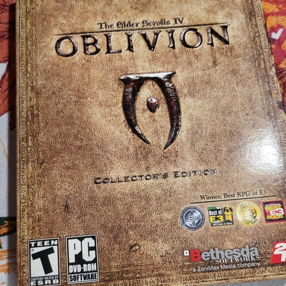 Collector's Edition of the popular video game The Elder Scrolls IV: Oblivion.